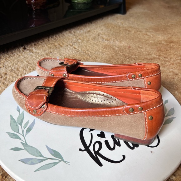 NWT Cole Haan Parker women’s loafers brown with toe buckle. - Picture 15 of 17